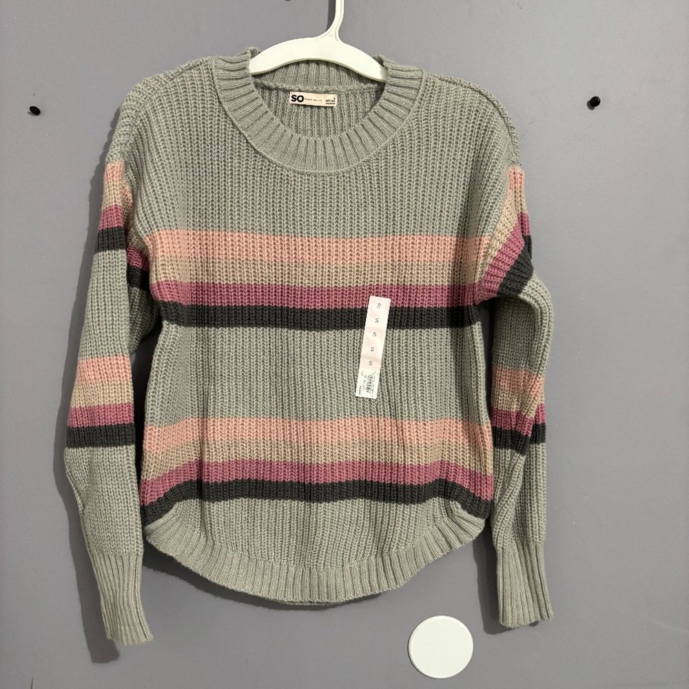 SO goods for life- multi color crew neck sweater in size small